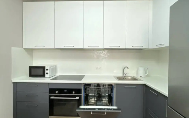 Trekhkomnatnaya na Shesterykh s Konditsionerom Flat