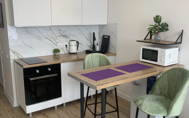 Stilnaya Studiya V Novykh Vatutinkakh Flat