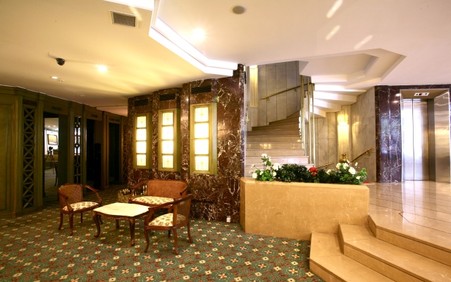 Istanbul Royal Hotel