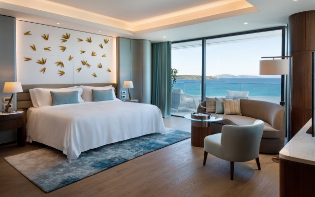 Reges a Luxury Collection Resort & Spa Çeşme Hotel