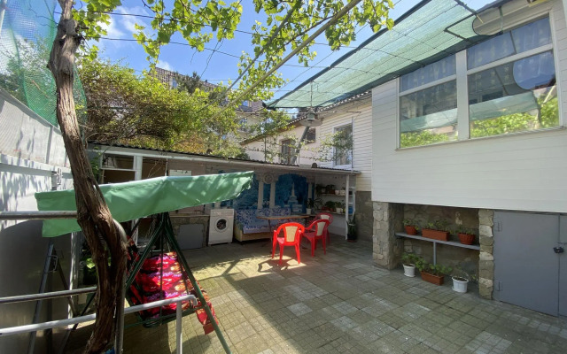 Частный дом 137 3 комнаты 900м до моря