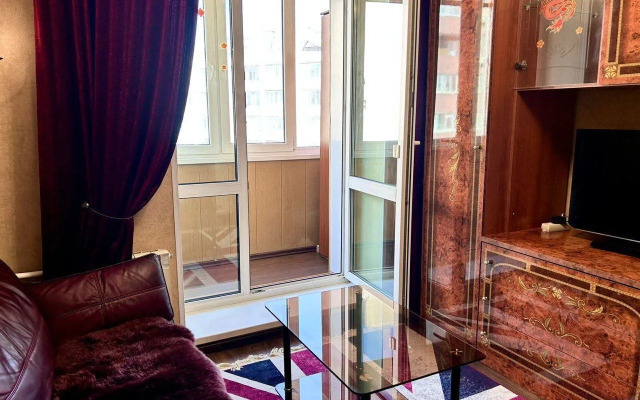 Na Partizanskom Prospekte 13 Flat