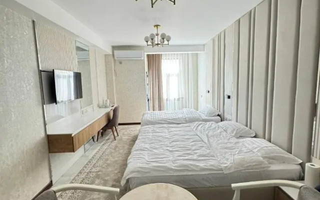 Hotel Aram