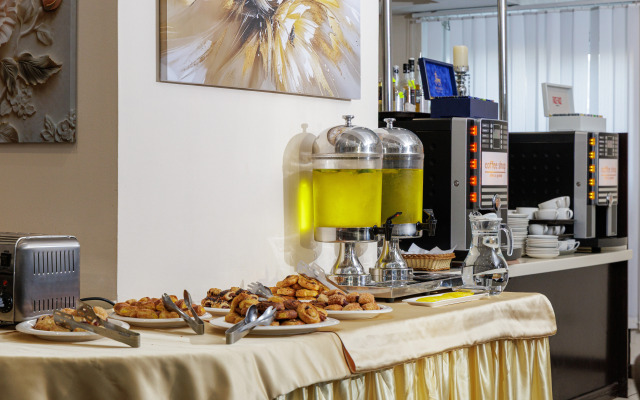 Moscow Holiday Hotel