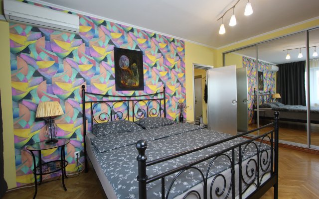 Kvartira Svobodna Lesnaya Apartments