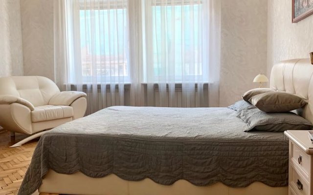 Prostornye Apartamenty V Istoricheskom Tsentre Apartments