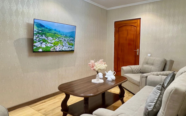 Апартаменты Дружба 8/1