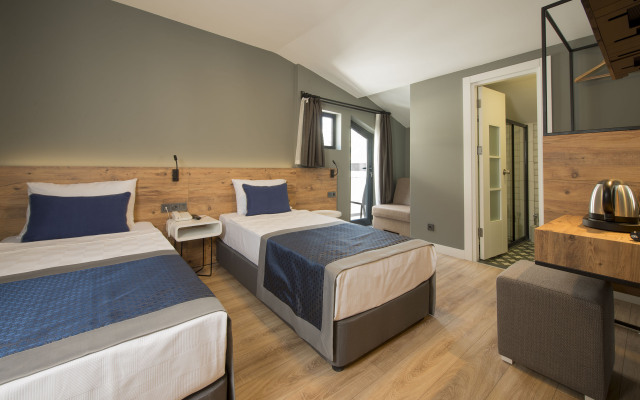 Pure Blanche Lara Hotel