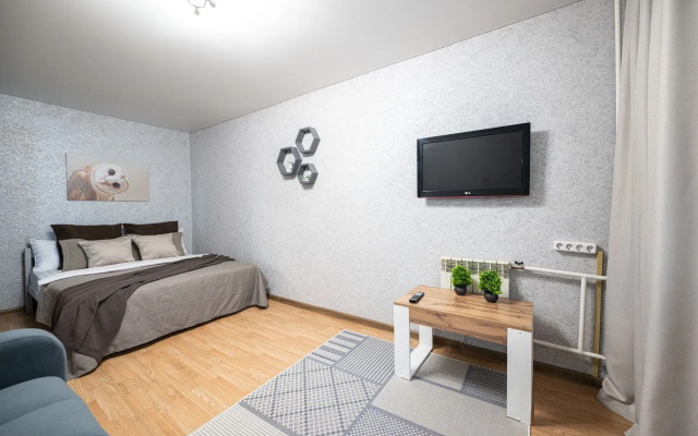 Pyat Zvyozd Skver Aloye Pole Apartments