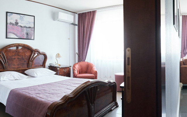 Rus' Hotel