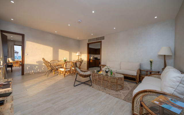 Regency Sealine Camp Camping