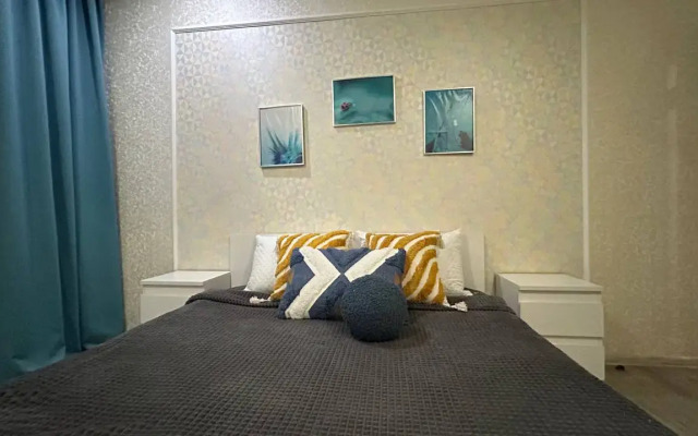 Goluboye Nebo na Shosseynoy, Yana Apart Apartments