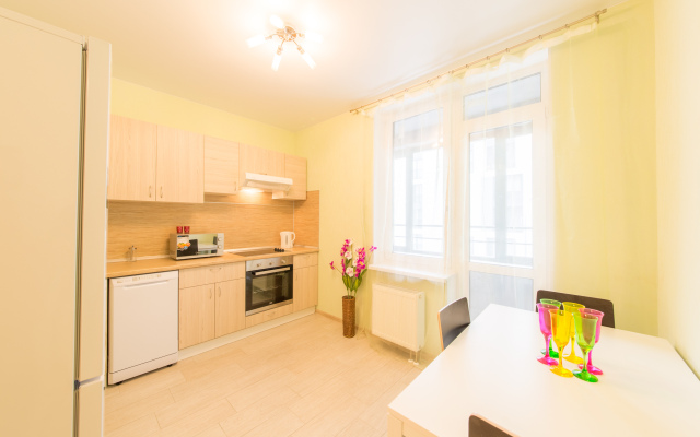 Na Kremenchugskoy 9k2 Apartments