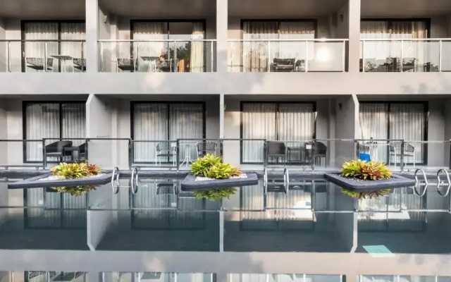 Golden Tulip Pattaya Beach Resort
