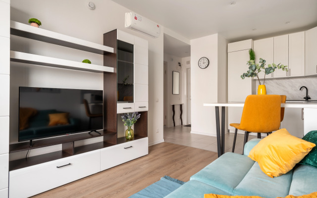 Квартира Видовая Дизайнерская Евродвушка у Метро Озерная, Высокий Этаж