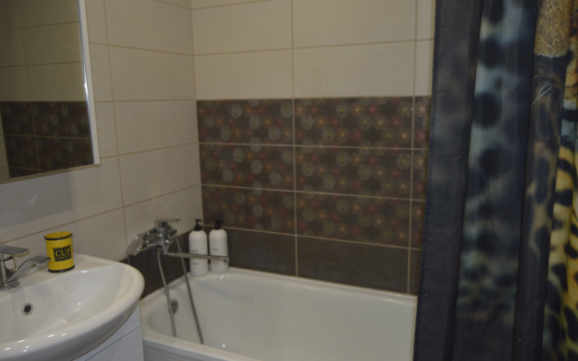 Komfortabelnaya V Rayone Universitetskiy Flat