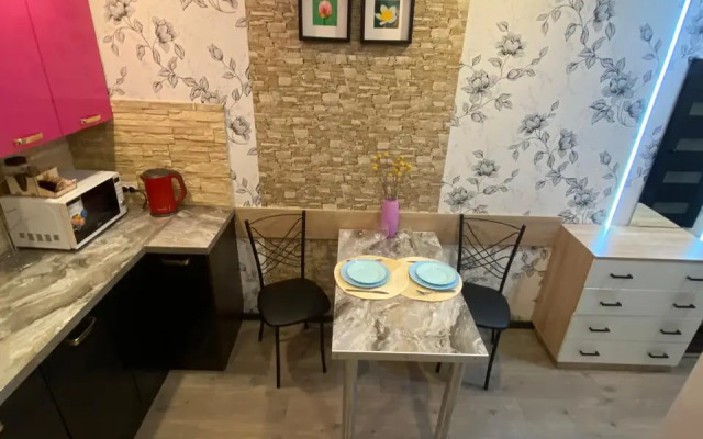 Апартаменты с 1 Комнатой с Хорошим Ремонтом (КВАРТИРА51)