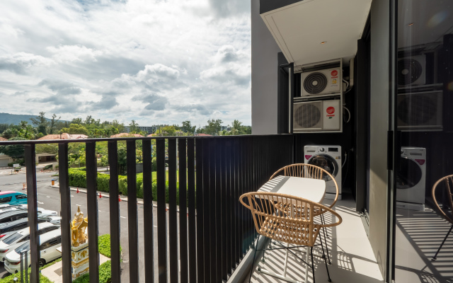 Semeynye 2bd v Laguna Skypark Apartments
