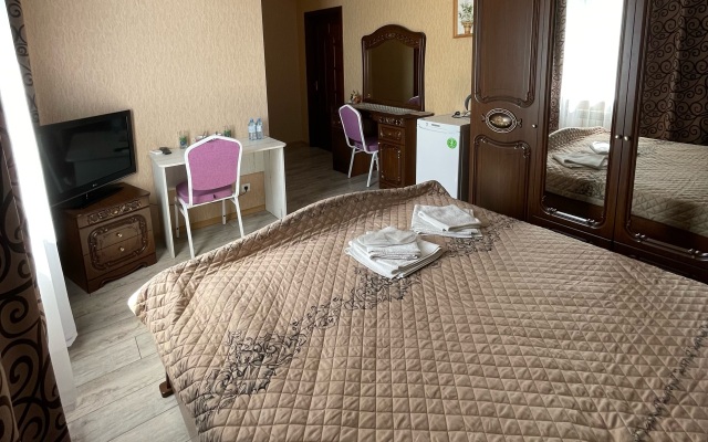 Отель Радуга