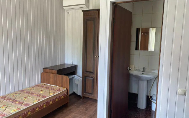 Anita Guest House