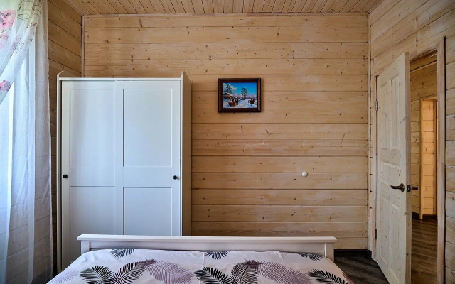 Kottedzh s saunoy ryadom s Petergofom Private house