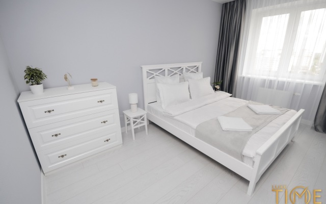 Na Ulitse Tavlaya 72a Apartments