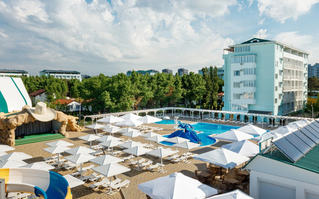 Lazurnyij Bereg Hotel