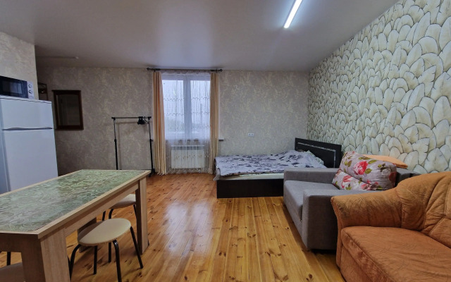 Uyutnaya i teplaya Flat