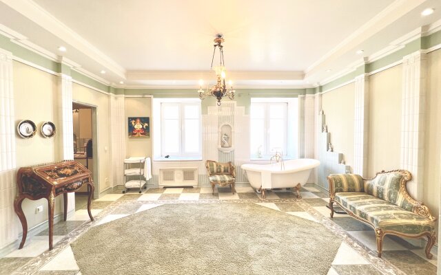 Апартаменты Исторические на Гражданской 3