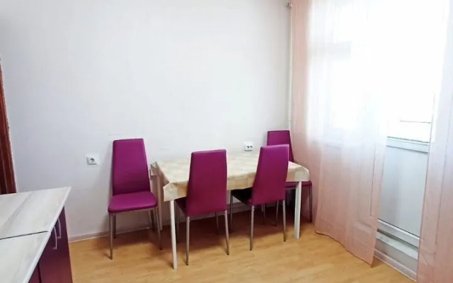 Dvukhkomnatnaya S Dvumya Balkonami Flat