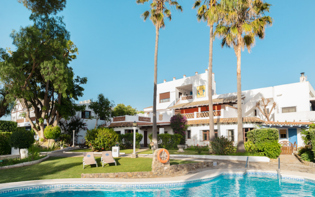 Апарт-отель SUITES CORTIJO FONTANILLA