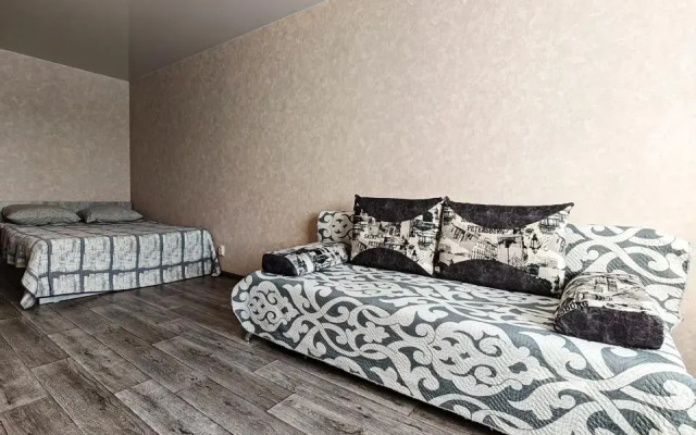 Квартира Шикарный Вариант для Семьи (82-18)