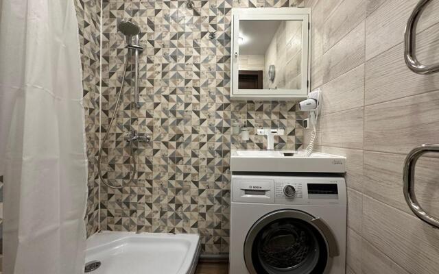 V Tsentre Loft Apartments