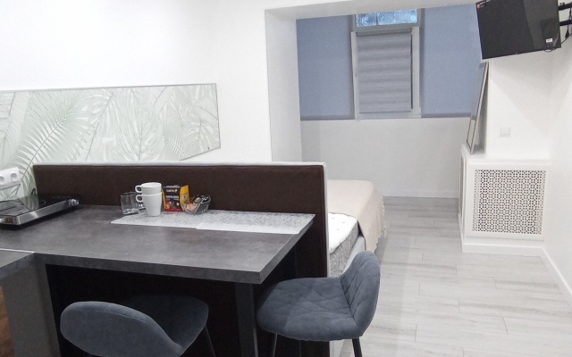 Kvartira Sovremennaya Studiya V Tsentre Permi  Flat