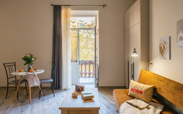 KeyGo #0107, 1 Bedroom, City Center Apartments