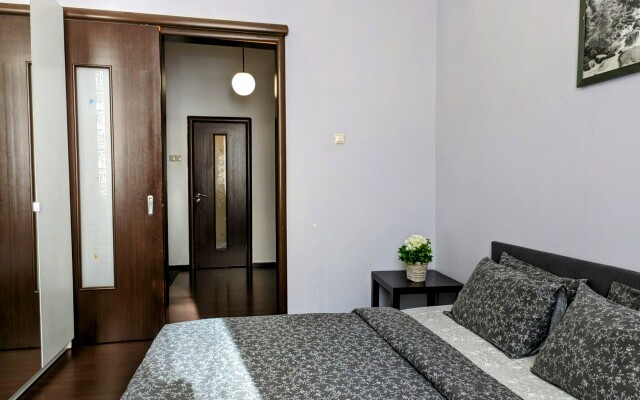 KvartiraSvobodna-Sadovaya -Triumfalnaya 4/10 (6) Apartments