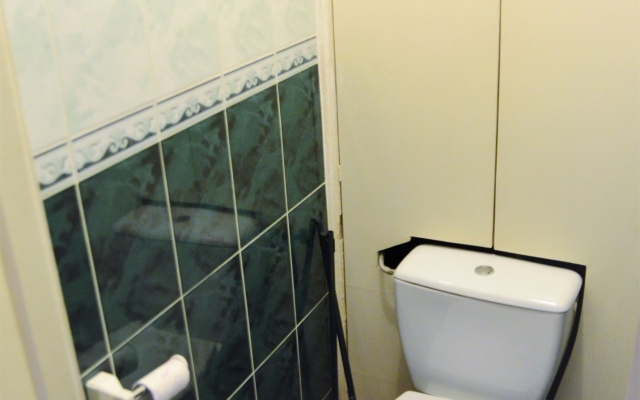 Tikhaya dvushka na Moskovskom Flat