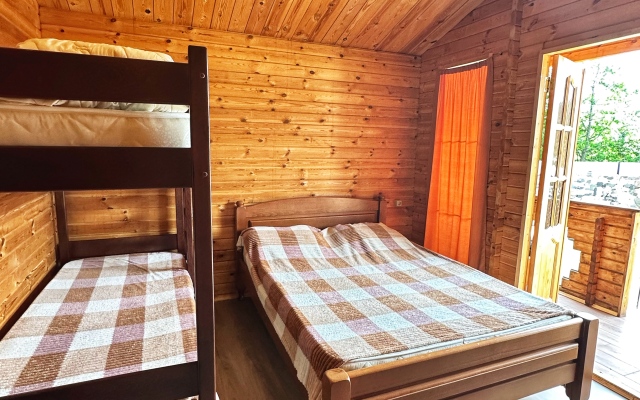 Domiki Naberezhnaya Viktoriya 100 m ot morya Guest House