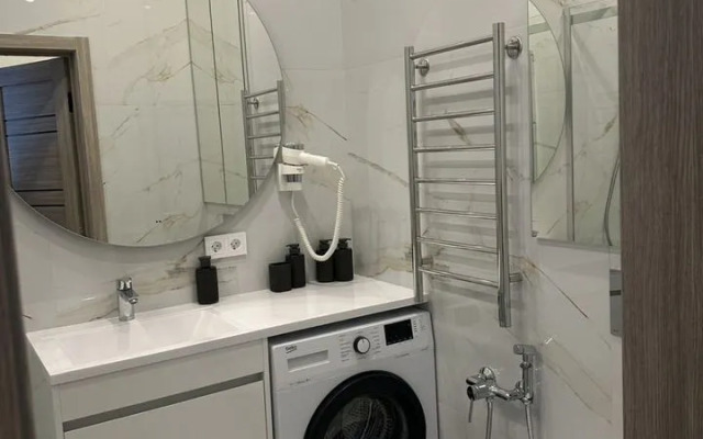 Апартаменты на Набережной 75к4 (104.4)