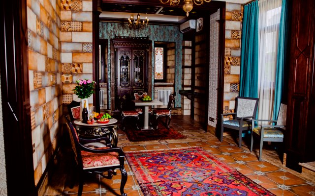 Royal Antique Butik-Hotel