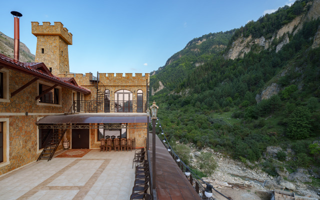 Гостевой дом  Шале Карата