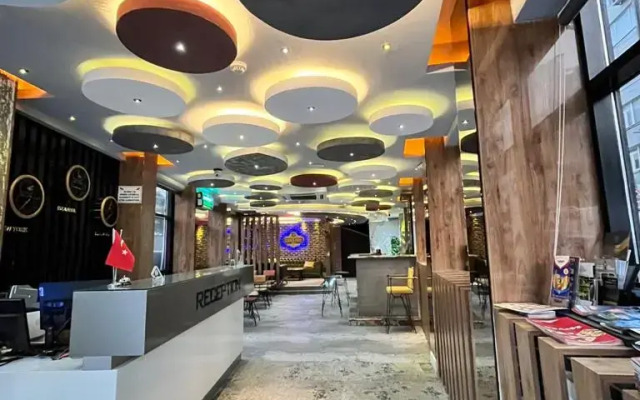 Corner Park Suite Hotel