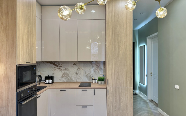 Dizaynerskaya Yevrodvushka U Metro Zaeltsovskaya V Novom Zhk Flat