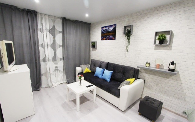 Na Ulitse Barklaya 16/3 Flat