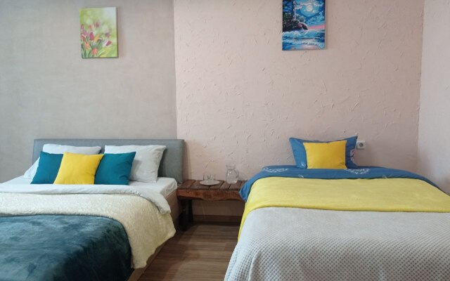 Live-In-Comfort Na Tvorchestva 3 Flat