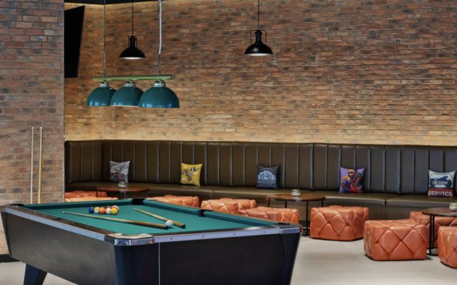 Highend Luxury Seven Palm Apartments
