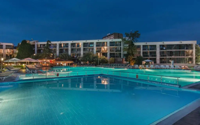 Отель Pomorie Sun