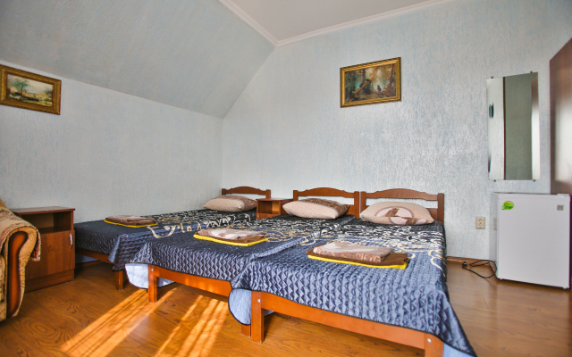 Aprelsky Guest House