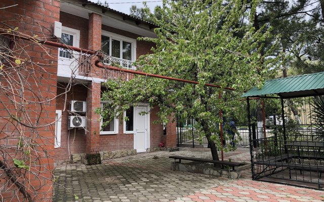 Viktoriya Guest House