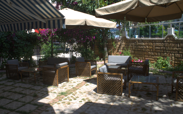 Rosella Apart-Hotel
